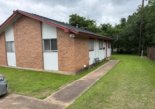 2nd image of 1303 Falcon Cv, Austin, TX 78745 | MLS# 6361594