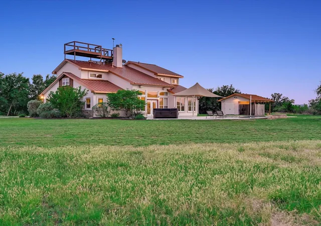 Photo 3 of Single family home for sale at 312 Paleface Point Dr, Spicewood, TX 78669 | MLS# 8116473 | Listing updated on 2026-07-02