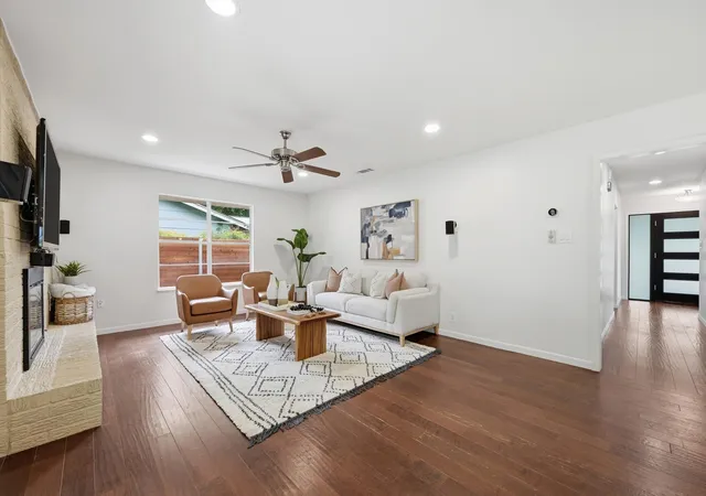 Photo 3 of Single family home for sale at 8503 Daleview Dr, Austin, TX 78757 | MLS# 2496026 | Listing updated on 2026-10-01