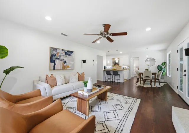 Photo 3 of Single family home for sale at 8503 Daleview Dr, Austin, TX 78757 | MLS# 2496026 | Listing updated on 2026-10-01