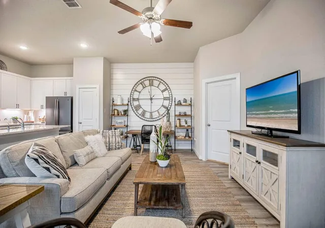 Photo 4 of Sale Pending at 213 Flora Springs Cv, Liberty Hill, TX 78642 | MLS# 3626271 | Listing updated on 2026-09-21