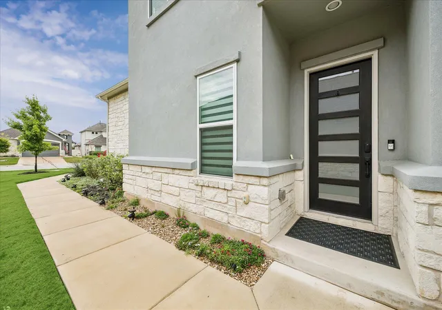 3rd image of 609 Faith Dr, Liberty Hill, TX 78642 | MLS# 1402091