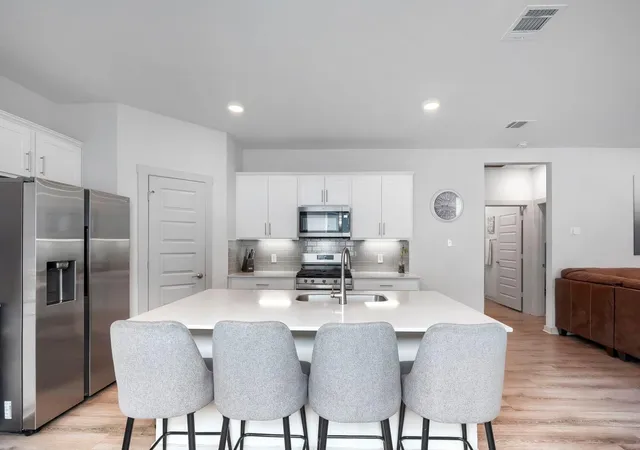 Photo 4 of Single family home for sale at 233 New Hampton Way, San Marcos, TX 78666 | MLS# 5629036 | Listing updated on 2026-07-10