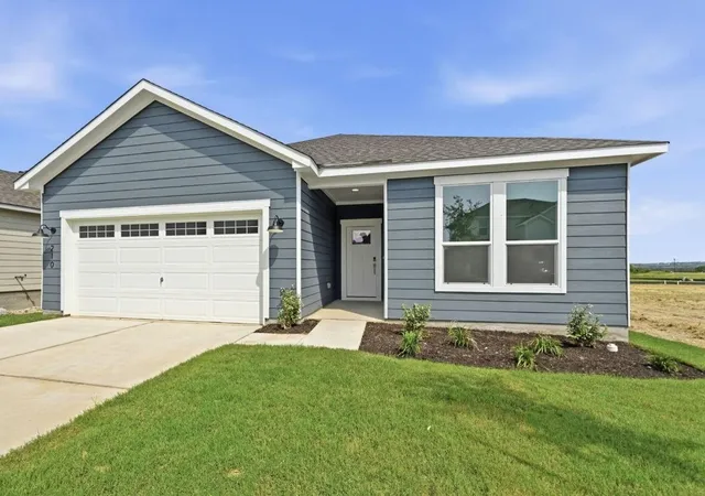 2nd image of 210 Morett Dr, Kyle, TX 78640 | MLS# 3869852