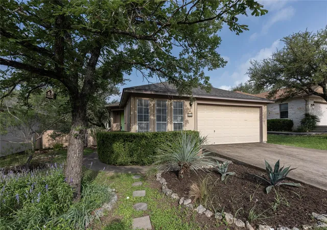 Homes for sale in Wimberley, TX | 16 Villa Meadow E, Wimberley, TX 78676 | MLS# 3690725