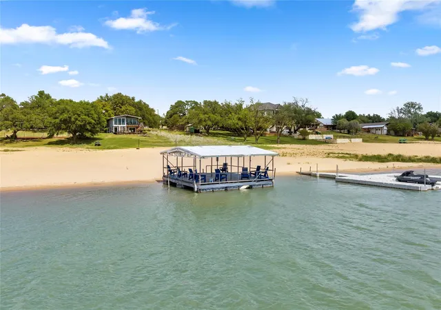 Homes for sale in Kingsland, TX | 4310 River Oaks Dr, Kingsland, TX 78639 | MLS# 1166633