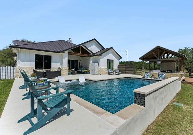 2nd image of 111 Craigen Rd, Liberty Hill, TX 78642 | MLS# 6559055
