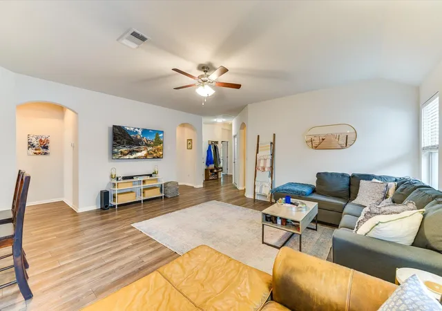 Photo 4 of Single family home for sale at 132 Walkup Ln, Leander, TX 78641 | MLS# 9352145 | Listing updated on 2026-10-07