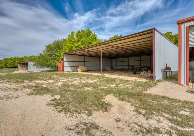Homes for sale in Forestburg, TX | 2145 Fm 922, Forestburg, TX 76239 | MLS# 2463573