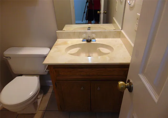2nd image of 2508 Enfield Rd, Austin, TX 78703