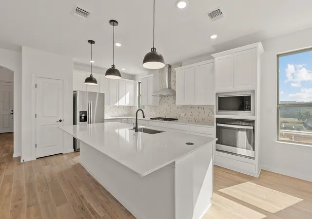 Photo 4 of Single family home for sale at 601 Ridge Point Dr, Georgetown, TX 78628 | MLS# 6817796 | Listing updated on 2026-07-09