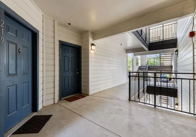 Photo 3 of Condo for sale at 6000 Shepherd Mountain Cv #219, Austin, TX 78730 | MLS# 8906287 | Listing updated on 2026-08-20