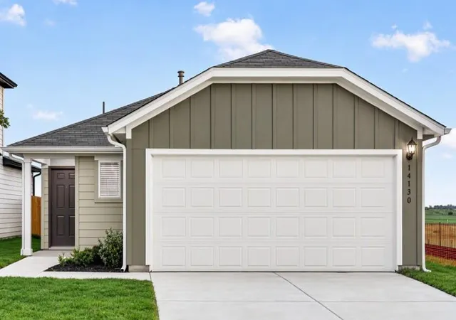 Single family home for sale at 14130 Edna Maxine Walk, Del Valle, TX 78617 | MLS# 1139372