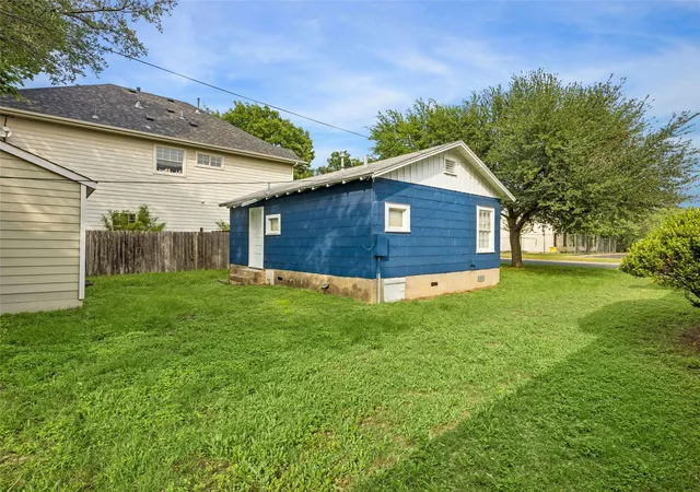 4th image of 4408 Maybelle Ave, Austin, TX 78756 | MLS# 8382983