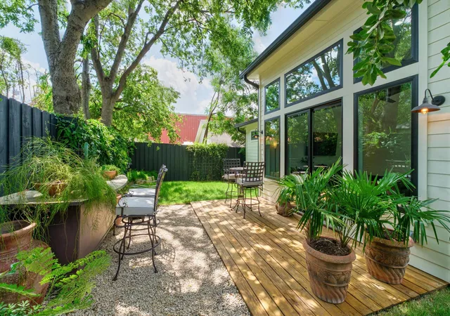 20th image of 2326 Santa Rosa St, Austin, TX 78702 | MLS# 4065537