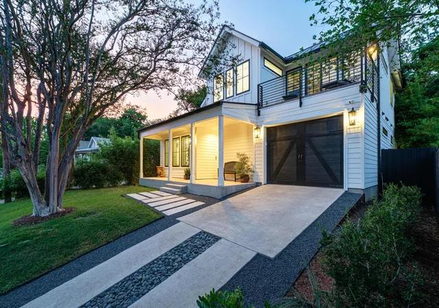 3rd image of 2326 Santa Rosa St, Austin, TX 78702 | MLS# 4065537