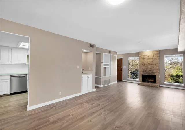 Photo 3 of Condo for sale at 3607 Las Colinas Dr #B, Austin, TX 78731 | MLS# 9517072 | Listing updated on 2026-08-31