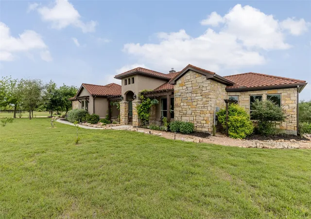 2nd image of 128 Strada Luca, Florence, TX 76527 | MLS# 3302860