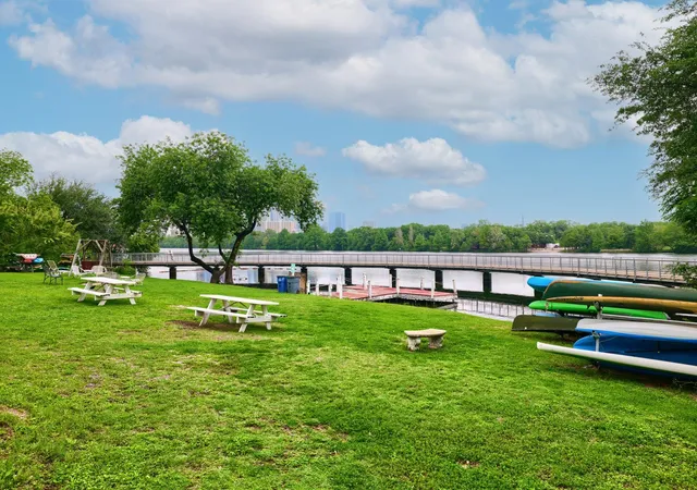 20th image of 1818 S Lakeshore Blvd #25, Austin, TX 78741 | MLS# 2787959