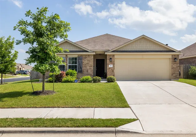 2nd image of 527 N Hendelson Ln, Hutto, TX 78634 | MLS# 4887776