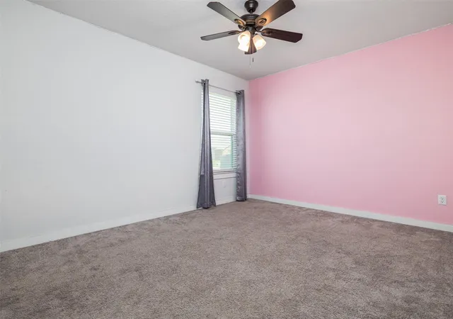 5th image of 527 N Hendelson Ln, Hutto, TX 78634 | MLS# 4887776
