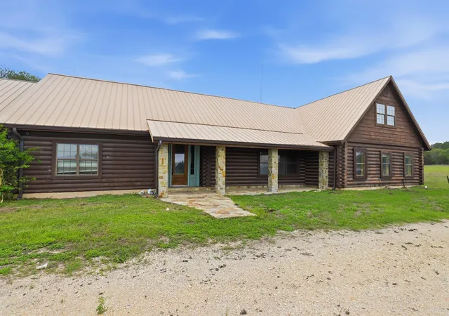 2nd image of 900 Union Wine Rd, New Braunfels, TX 78130 | MLS# 4380281