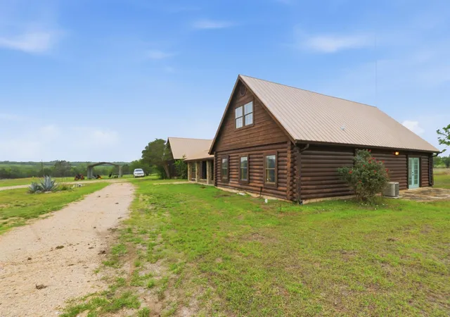 4th image of 900 Union Wine Rd, New Braunfels, TX 78130 | MLS# 4380281