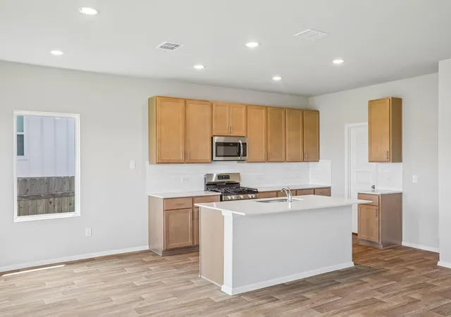 Photo 4 of Single family home for sale at 5520 Sacra Cv, Austin, TX 78747 | MLS# 8016266 | Listing updated on 2026-10-12
