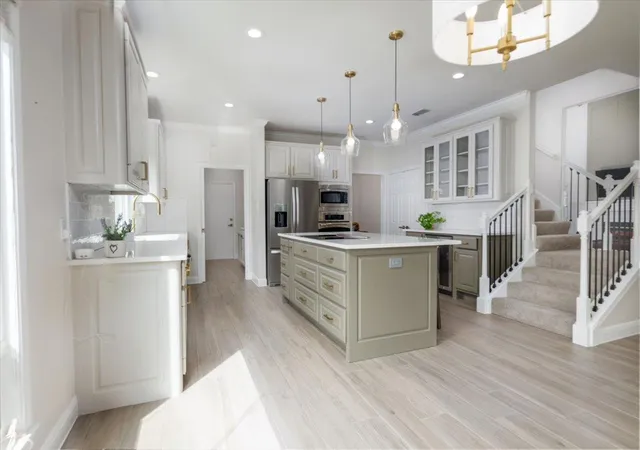 5th image of 403 Golf Crest Ln, Lakeway, TX 78734 | MLS# 8738705