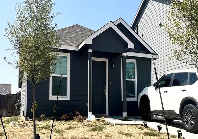 Photo 1 of Single family home for sale at 305 Mica Trl, Maxwell, TX 78656 | MLS# 9810807 | Listing updated on 2026-06-22