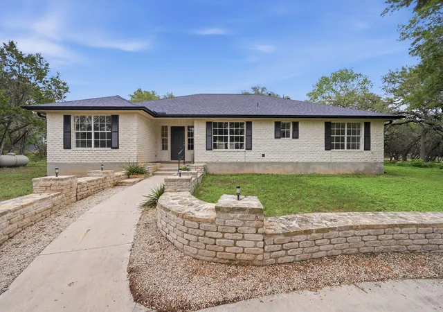 2nd image of 375 Rhodes Ln, Wimberley, TX 78676 | MLS# 9136897
