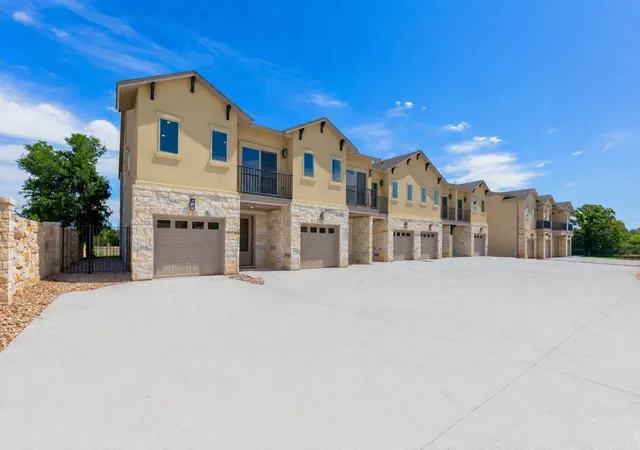 Photo 2 of Condo for sale at 106 Tesla Cir, Round Rock, TX 78681 | MLS# 3338157 | Listing updated on 2026-10-09