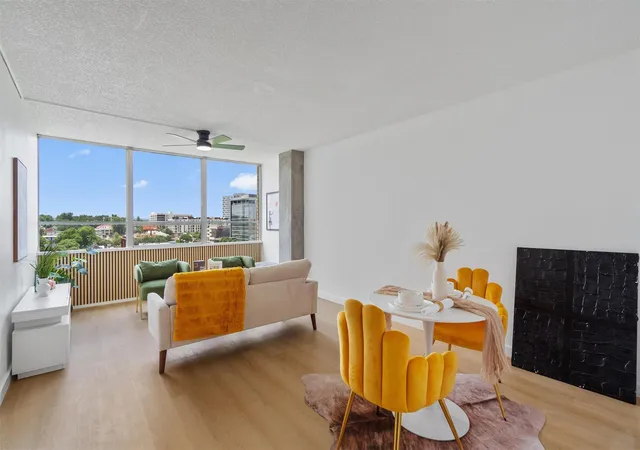 2nd image of 1800 Lavaca St #A613, Austin, TX 78701 | MLS# 7046622