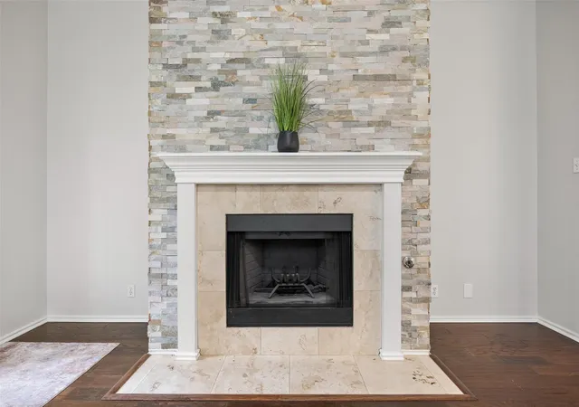 Photo 3 of Single family home for sale at 8610 Axis Dr, Austin, TX 78749 | MLS# 8800024 | Listing updated on 2026-08-22