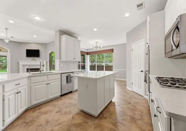Photo 3 of Single family home for sale at 5224 China Garden Dr, Austin, TX 78730 | MLS# 5553339 | Listing updated on 2026-08-23