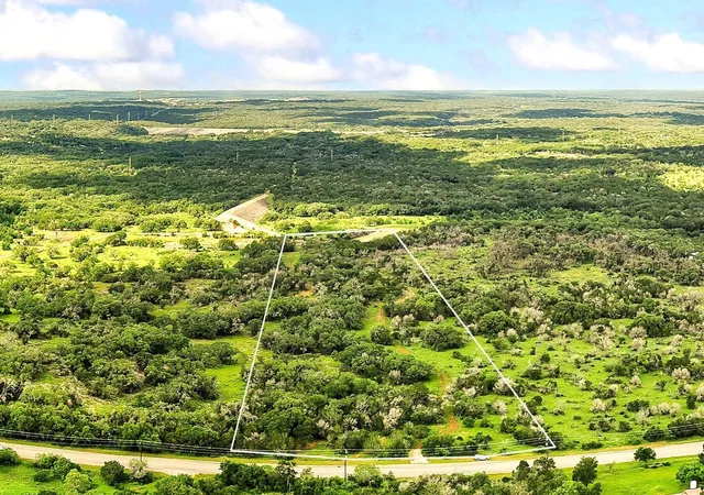 4th image of 2013 Hilliard Rd, San Marcos, TX 78666 | MLS# 8649564