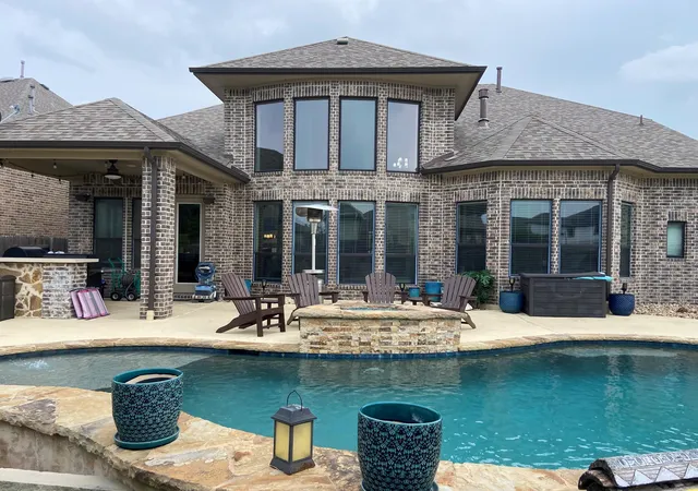 Photo 2 of Single family home for sale at 401 Millard St, Georgetown, TX 78628 | MLS# 3527910 | Listing updated on 2026-10-18