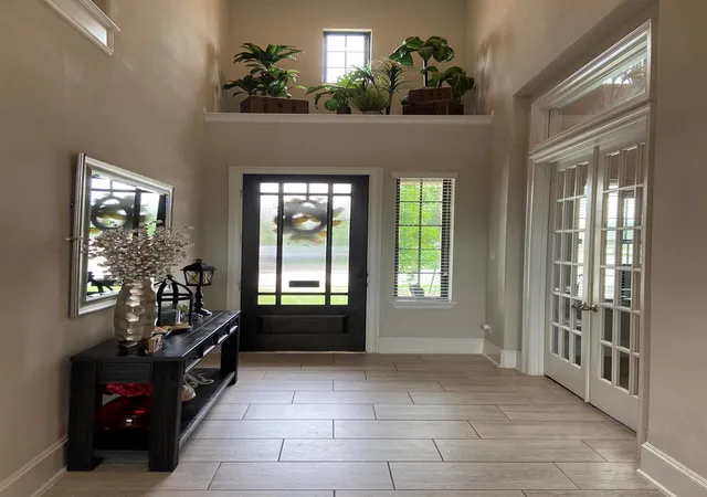 Photo 3 of Single family home for sale at 401 Millard St, Georgetown, TX 78628 | MLS# 3527910 | Listing updated on 2026-10-18