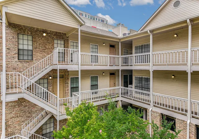 2nd image of 715 W 22nd 1/2 St #204, Austin, TX 78705 | MLS# 3910334