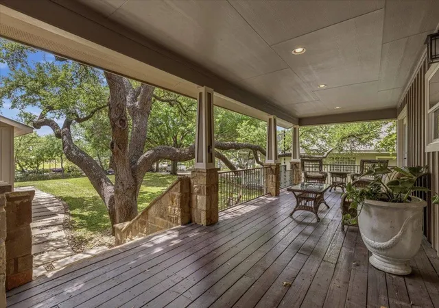 Photo 4 of Single family home for sale at 806 Misty Downs Dr, Granite Shoals, TX 78654 | MLS# 3760882 | Listing updated on 2026-09-26