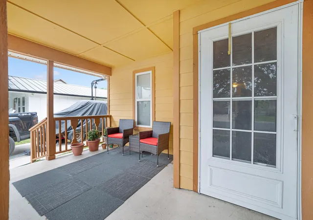 3rd image of 7104 Villita Avenida St, Austin, TX 78741 | MLS# 8170991