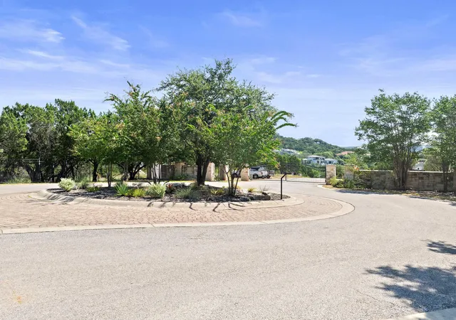 4th image of 17604 Hunters Holw, Jonestown, TX 78645 | MLS# 9810129
