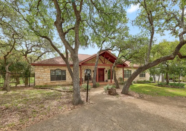 Photo 1 of Single family home for sale at 95 Augusta Dr, Wimberley, TX 78676 | MLS# 7438396 | Listing updated on 2026-07-27