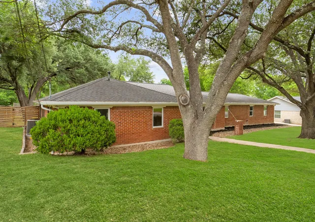 Photo 4 of Single family home for sale at 3604 Carla Dr, Austin, TX 78754 | MLS# 8765074 | Listing updated on 2026-07-21