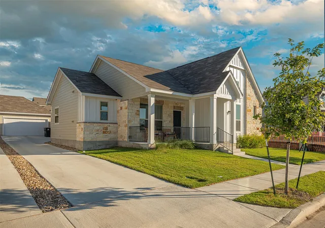 Photo 3 of Single family home for sale at 249 Treadwell Ln, Kyle, TX 78640 | MLS# 4321600 | Listing updated on 2026-04-28