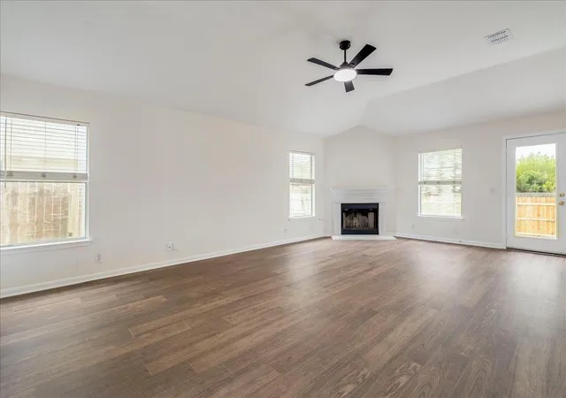 Photo 4 of Single family home for sale at 201 Elmer Cv, Kyle, TX 78640 | MLS# 4017571 | Listing updated on 2026-10-01