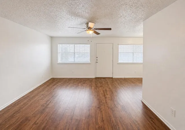 2nd image of 2704 Salado St #103, Austin, TX 78705 | MLS# 3276817