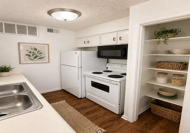 3rd image of 2704 Salado St #103, Austin, TX 78705 | MLS# 3276817