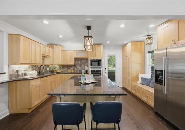 Photo 4 of Single family home for sale at 1806 Eubank St, Georgetown, TX 78626 | MLS# 5243097 | Listing updated on 2026-10-28