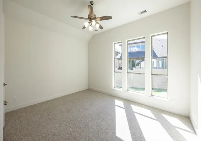 Photo 4 of Single family home for sale at 525 Sundance Rdg, Georgetown, TX 78628 | MLS# 3253678 | Listing updated on 2026-09-20